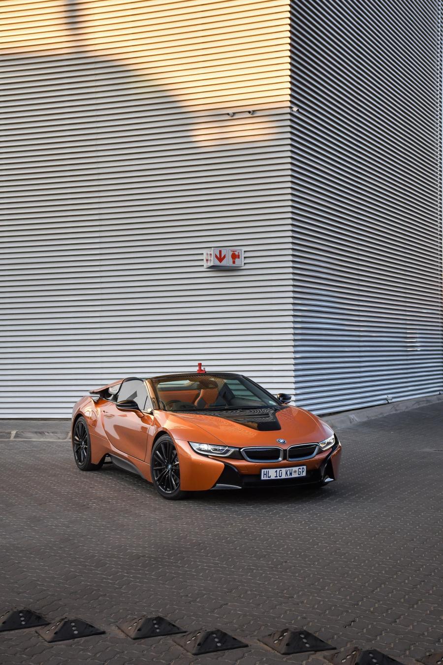  BMW i8 Roadster (I15) 2018 года  (ZA) (фото 18 из 44)